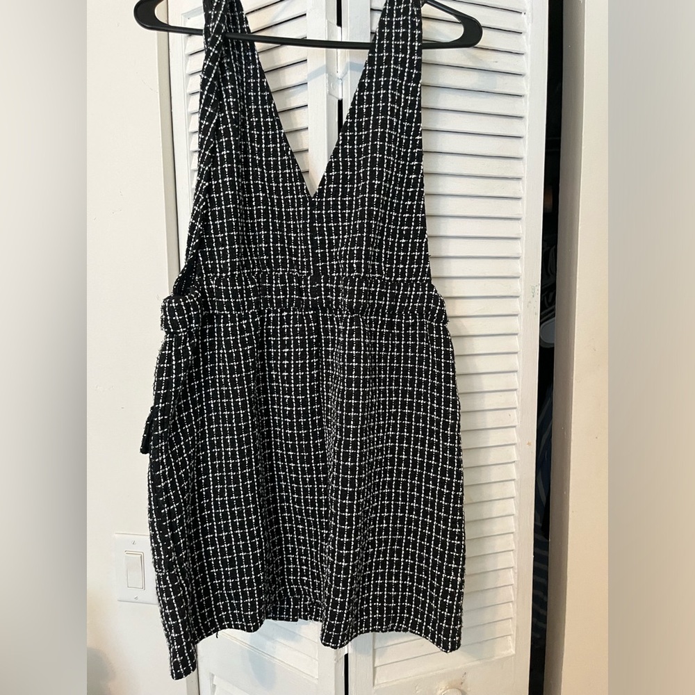 Forever 21 Black/White Woven Dress.